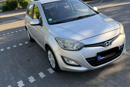 Hyundai i20 121.000 km 3.200 &euro; Bottrop 46238