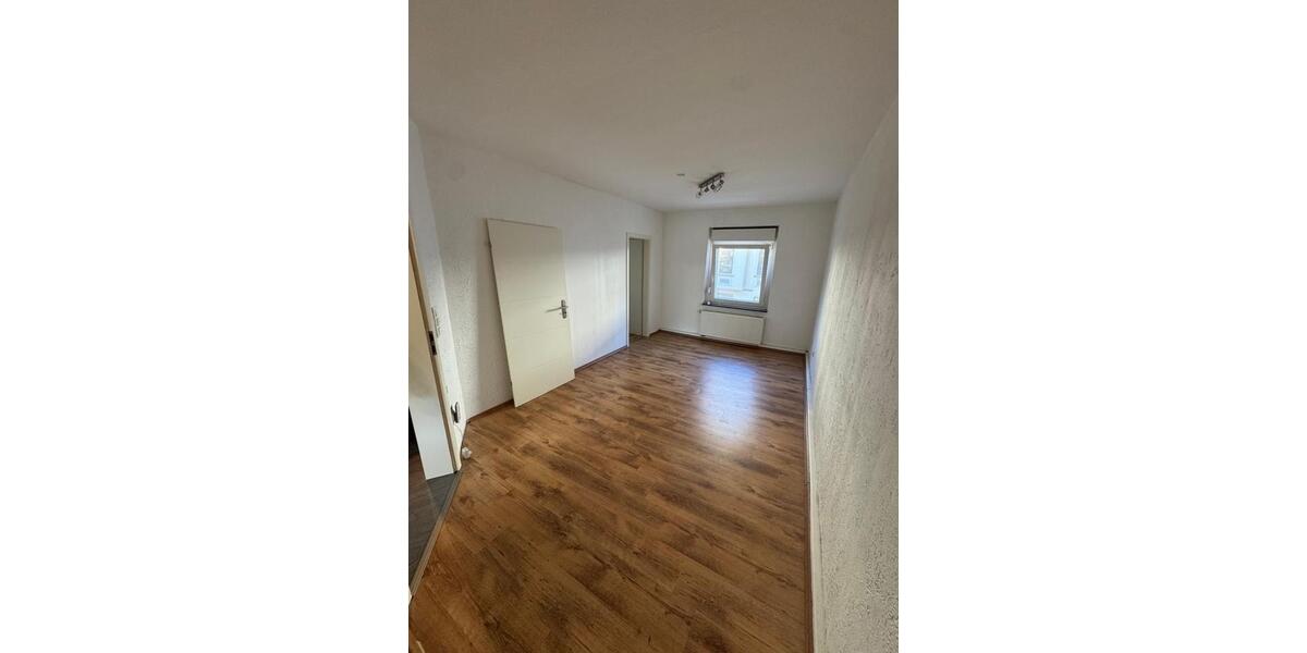 Etagenwohnung Essen Stadtbezirk IV - 5 Zimmer, 125 m&sup2;, 230.000&euro; | Angebot:27499345