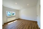 Einfamilienhaus mit 5 Zimmern und 2 Bädern, großem Garten ideal für Familien. Komplett saniert! - Einfamilienhaus Düsseldorf / Rath Rath | Angebot:27190569