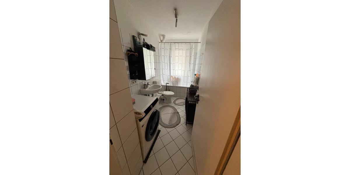 Etagenwohnung Wuppertal Unterbarmen - 5 Zimmer, 100 m&sup2;, 1.050&euro; | Angebot:26428156