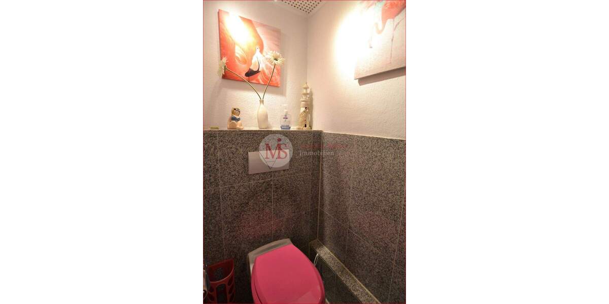 Reihenmittelhaus Neuss Gnadental - 3 Zimmer, 71 m&sup2;, 289.900&euro; | Angebot:25899579