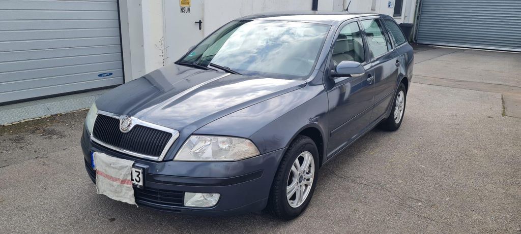 Skoda Octavia 200.000 km 2.100 &euro; Neuss 41468