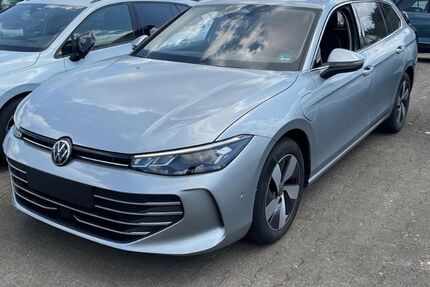VW Passat 19.500 km 37.950 &euro; Langenfeld 40764