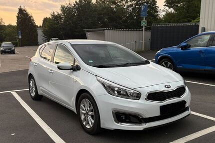 Kia ceed / Ceed 61.518 km 9.000 &euro; Hückeswagen 42499