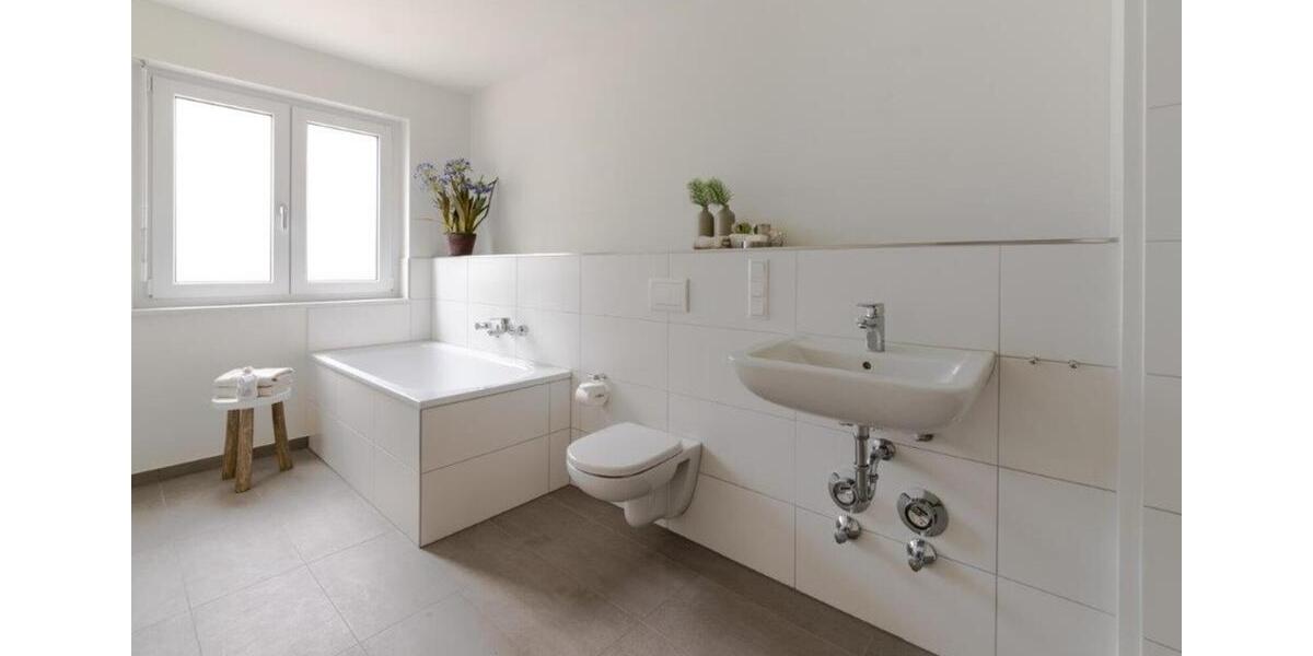 Etagenwohnung Bochum Wiemelhausen - 3 Zimmer, 87 m&sup2;, 1.225&euro; | Angebot:25956781