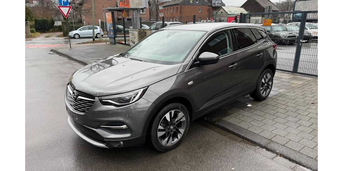 Opel Grandland (X) 121.000 km 8.999 &euro; Duisburg 47226