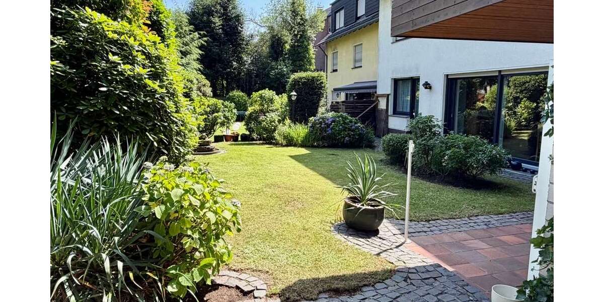 Etagenwohnung Gladbeck - 6 Zimmer, 166 m&sup2;, 2.000&euro; | Angebot:27210709