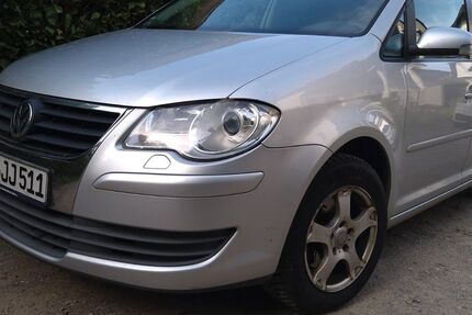 VW Touran 245.000 km 2.750 &euro; Hückeswagen 42499
