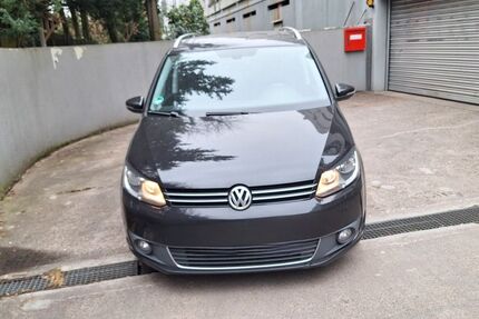 VW Touran 210.470 km 7.000 &euro; Düsseldorf 40625