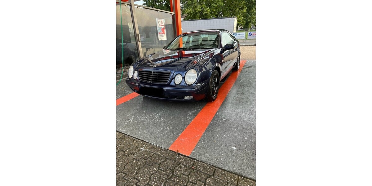 Mercedes-Benz CLK 320 175.000 km 2.500 &euro; Schwelm 58332