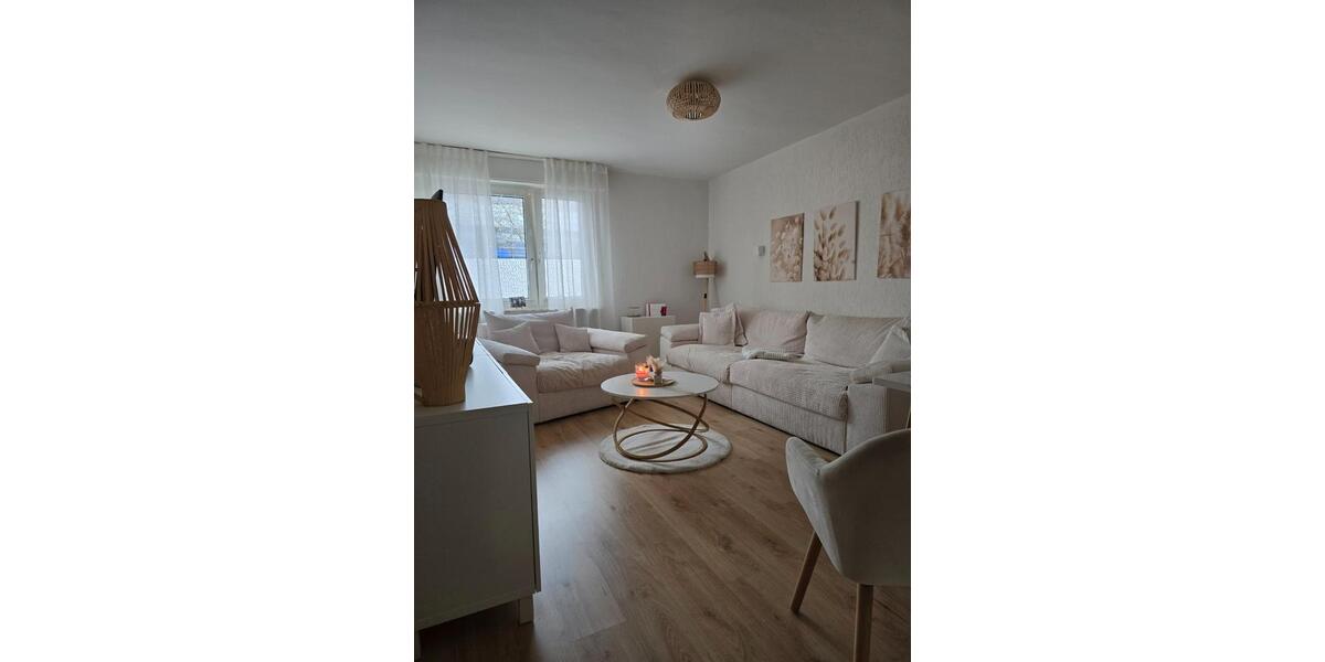 Erdgeschoßwohnung Gelsenkirchen Gelsenkirchen-Mitte - 3 Zimmer, 67 m&sup2;, 470&euro; | Angebot:27535214