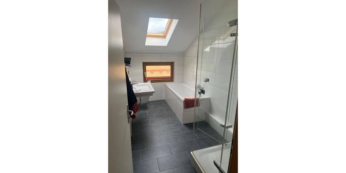 Dachgeschoßwohnung Wuppertal Gemarkung Langerfeld - 3 Zimmer, 760&euro; | Angebot:22691222