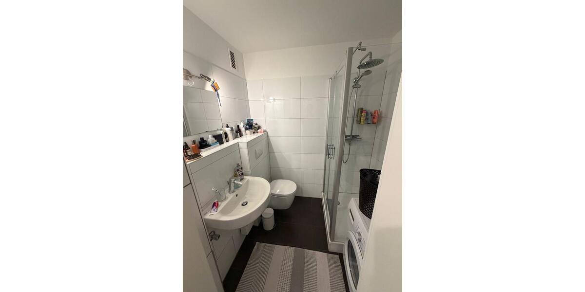 Dachgeschoßwohnung Düsseldorf Lörick - 1 Zimmer, 35 m&sup2;, 750&euro; | Angebot:27571757