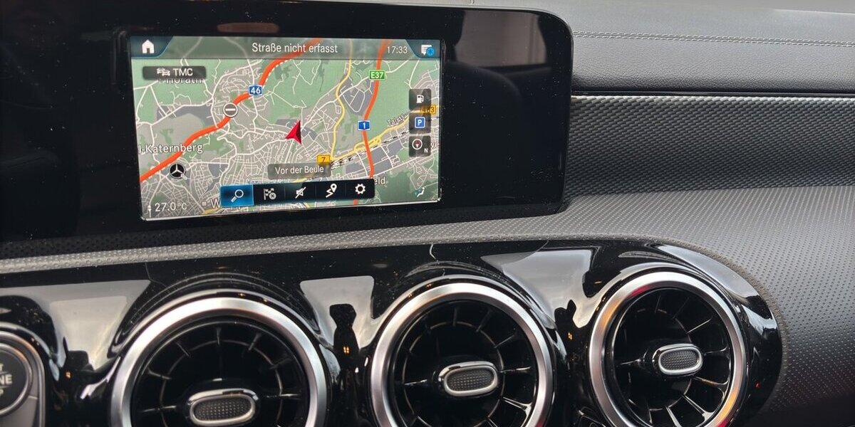 Mercedes-Benz CLA 180 Shooting Brake d Autom.MBUX AHK 152.593 km 11.400 &euro; Wuppertal 42327