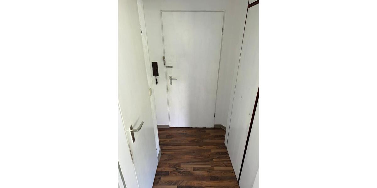 Etagenwohnung Wuppertal Unterbarmen - 1 Zimmer, 30 m&sup2;, 500&euro; | Angebot:26431146