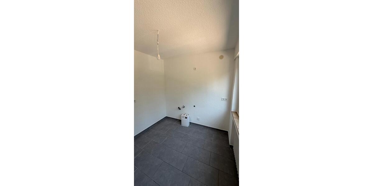 Etagenwohnung Velbert Velbert-Mitte - 3 Zimmer, 69 m&sup2;, 800&euro; | Angebot:27585756