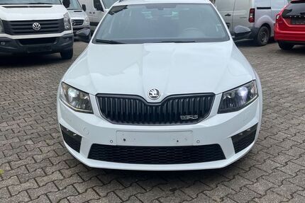 Skoda Octavia 220.000 km 9.900 &euro; Duisburg 47057