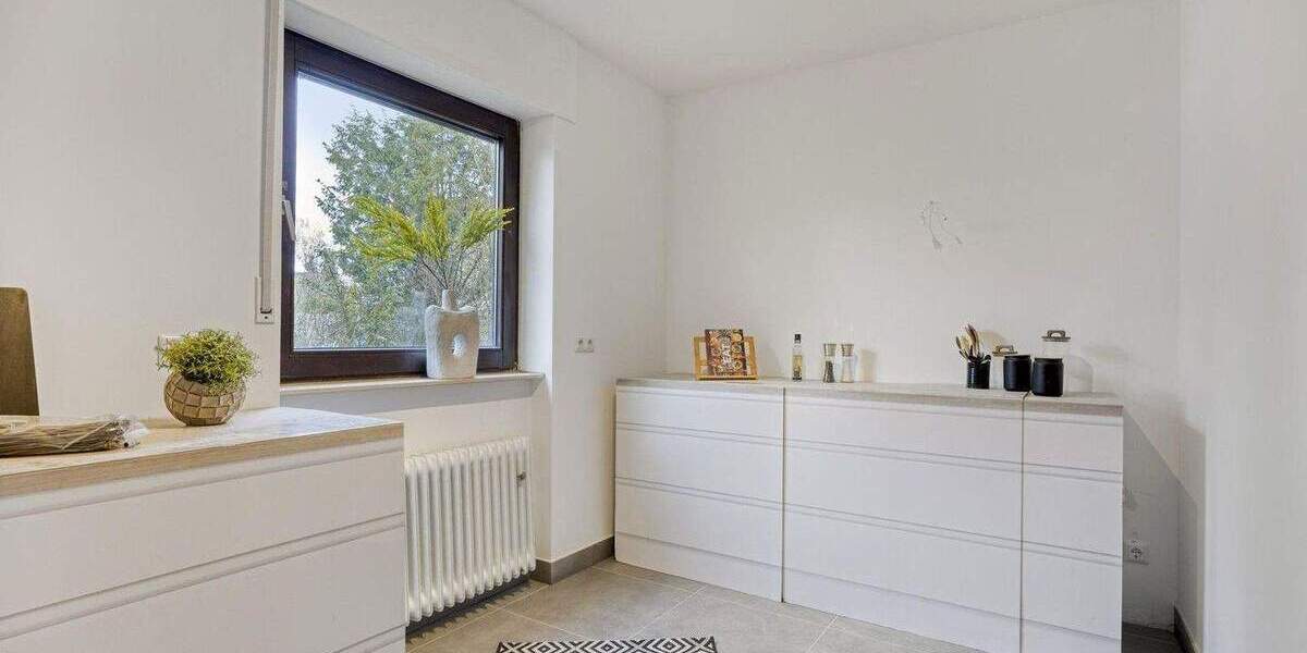 Etagenwohnung Meerbusch Strümp - 3 Zimmer, 84 m&sup2;, 350.000&euro; | Angebot:25862608