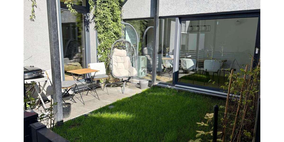 Etagenwohnung Düsseldorf Stadtbezirk 2 - 4 Zimmer, 80 m&sup2;, 2.300&euro; | Angebot:27193478