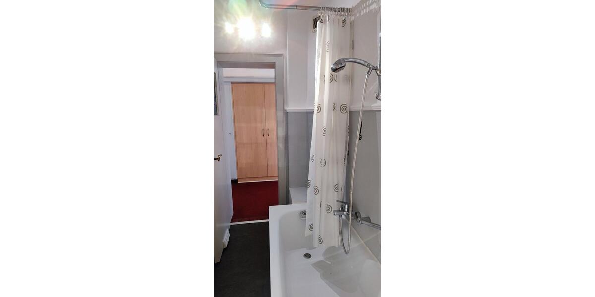 Etagenwohnung Duisburg Duisburg-Mitte - 2 Zimmer, 69 m&sup2;, 490&euro; | Angebot:27555692