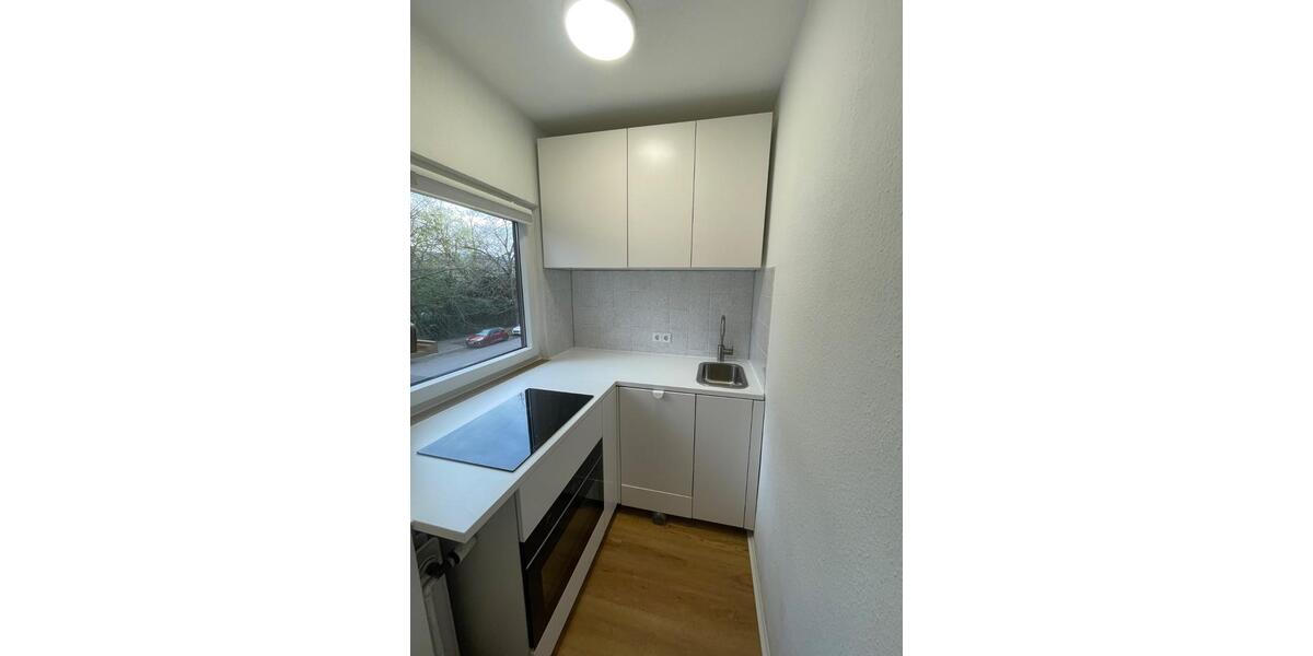 Etagenwohnung Düsseldorf Düsseltal - 1 Zimmer, 33 m&sup2;, 640&euro; | Angebot:25944975