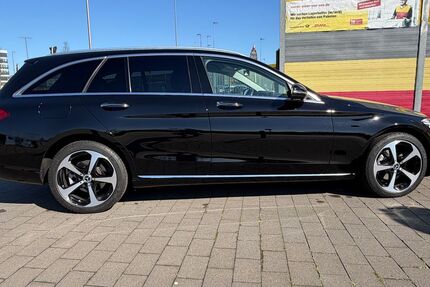 Mercedes-Benz C 220 63.100 km 28.500 &euro; Bochum 44799