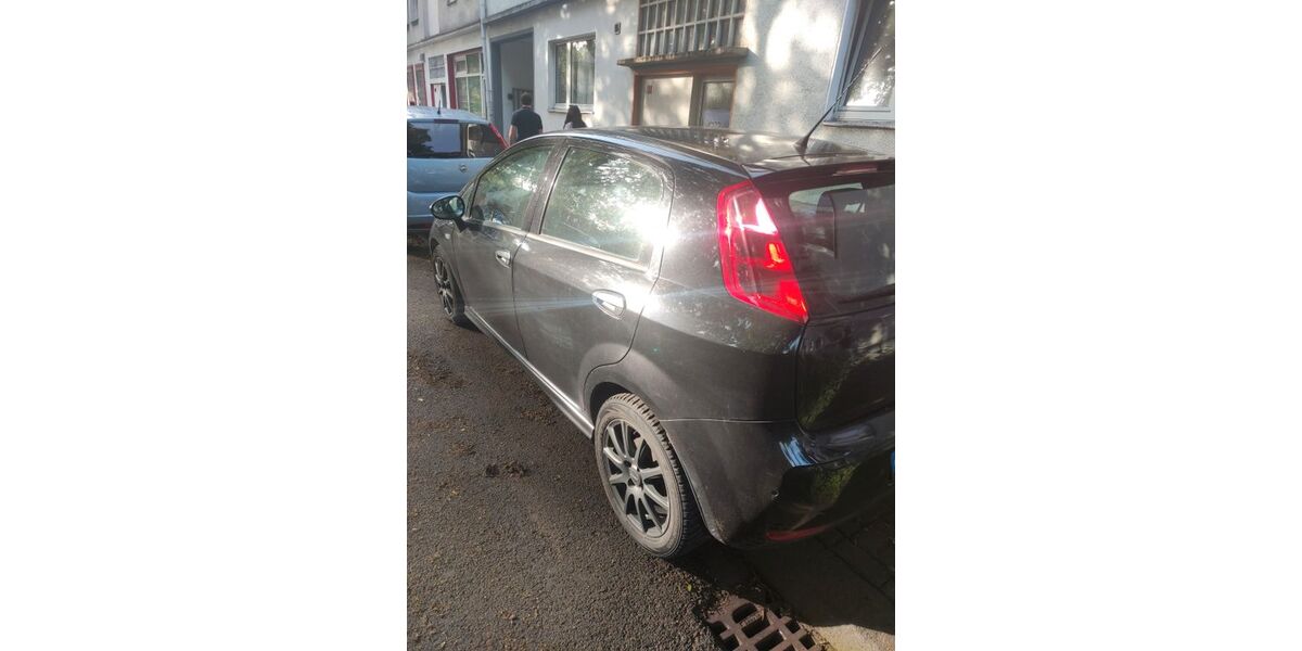 Fiat Punto 261.000 km 3.200 &euro; Duisburg 47059