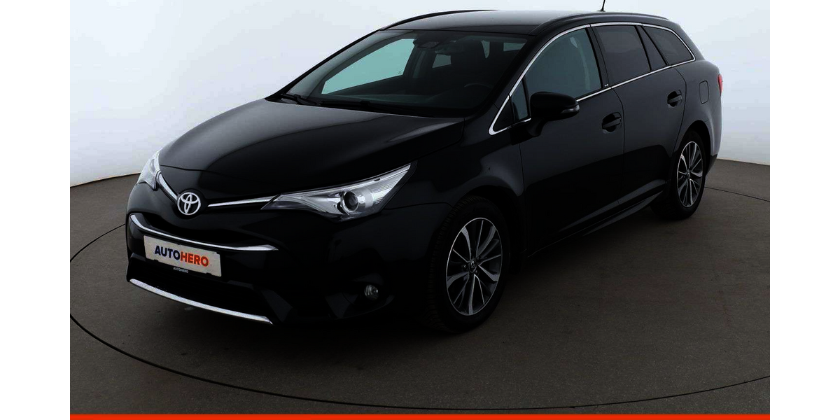 Toyota Avensis 92.426 km 15.880 &euro; Essen 45141