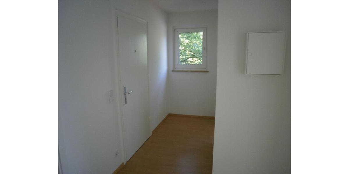 Etagenwohnung Duisburg Huckingen - 2 Zimmer, 66 m&sup2;, 649&euro; | Angebot:25590125