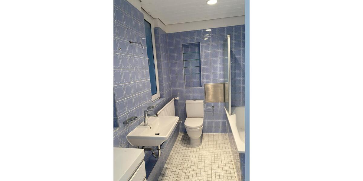 Etagenwohnung Hagen - 2 Zimmer, 104 m&sup2;, 750&euro; | Angebot:25274274