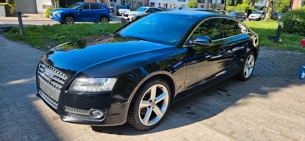 Audi A5 234.145 km 6.999 &euro; Düsseldorf 40599