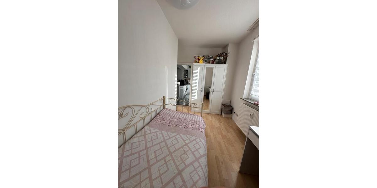 Erdgeschoßwohnung Remscheid - 4 Zimmer, 89 m&sup2;, 250.000&euro; | Angebot:24776634