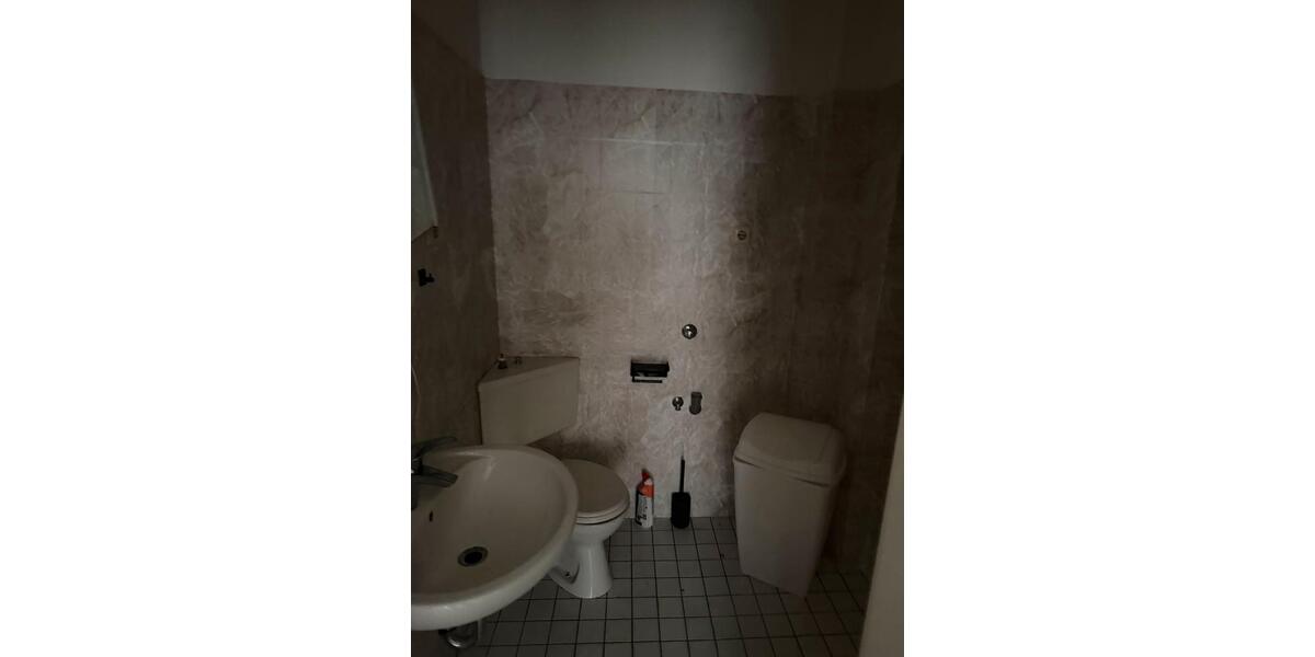 Erdgeschoßwohnung Gelsenkirchen - 2 Zimmer, 35 m&sup2;, 1.450&euro; | Angebot:27540776