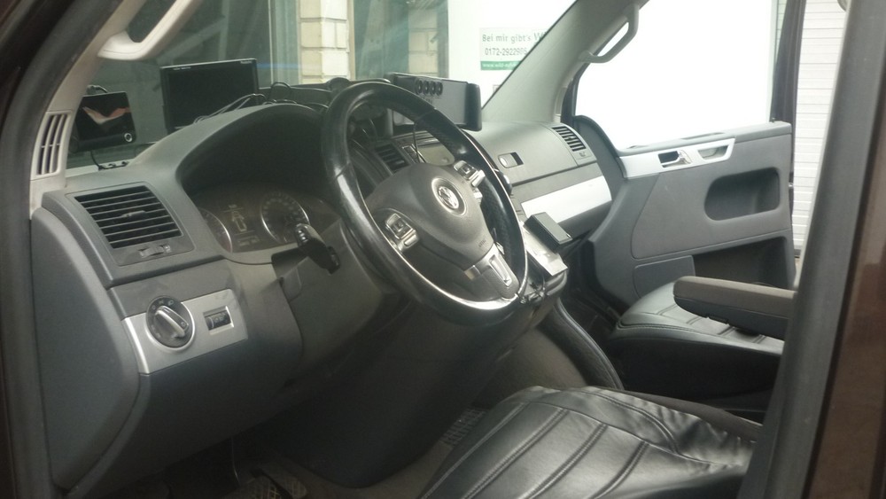 VW T 5 164.000 km 25.000 &euro; Oberhausen 46045