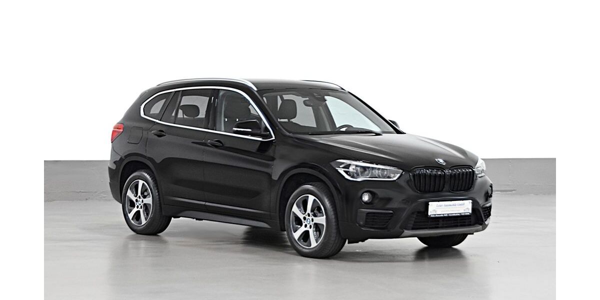 BMW X1 142.665 km 17.400 &euro; Düsseldorf 40597