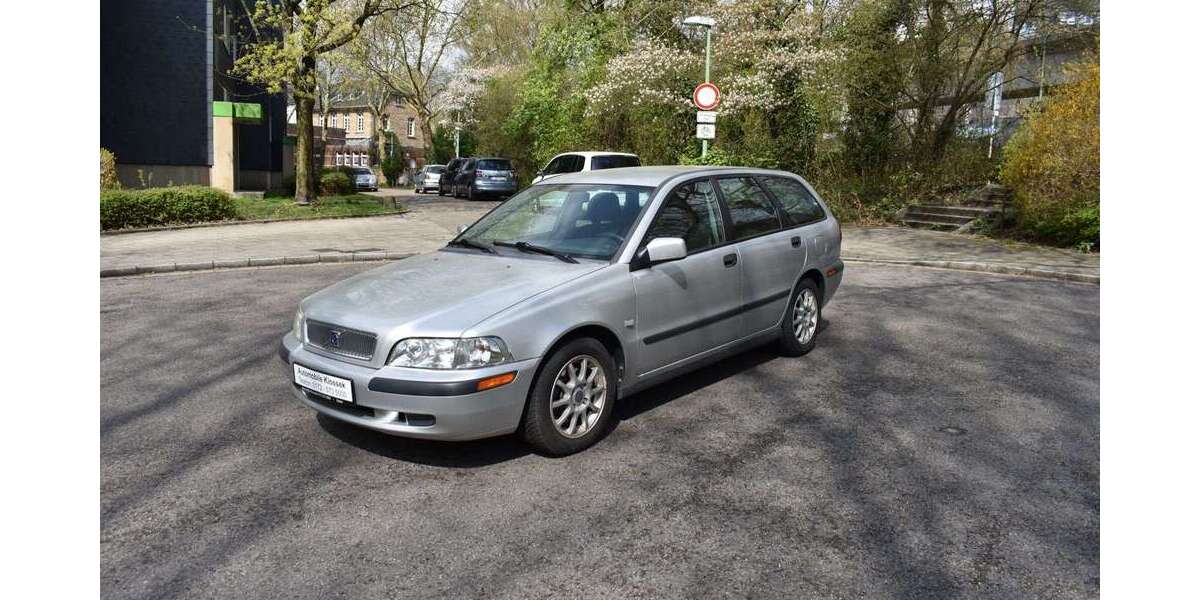 Volvo V40 115.200 km 5.250 &euro; Essen 45276