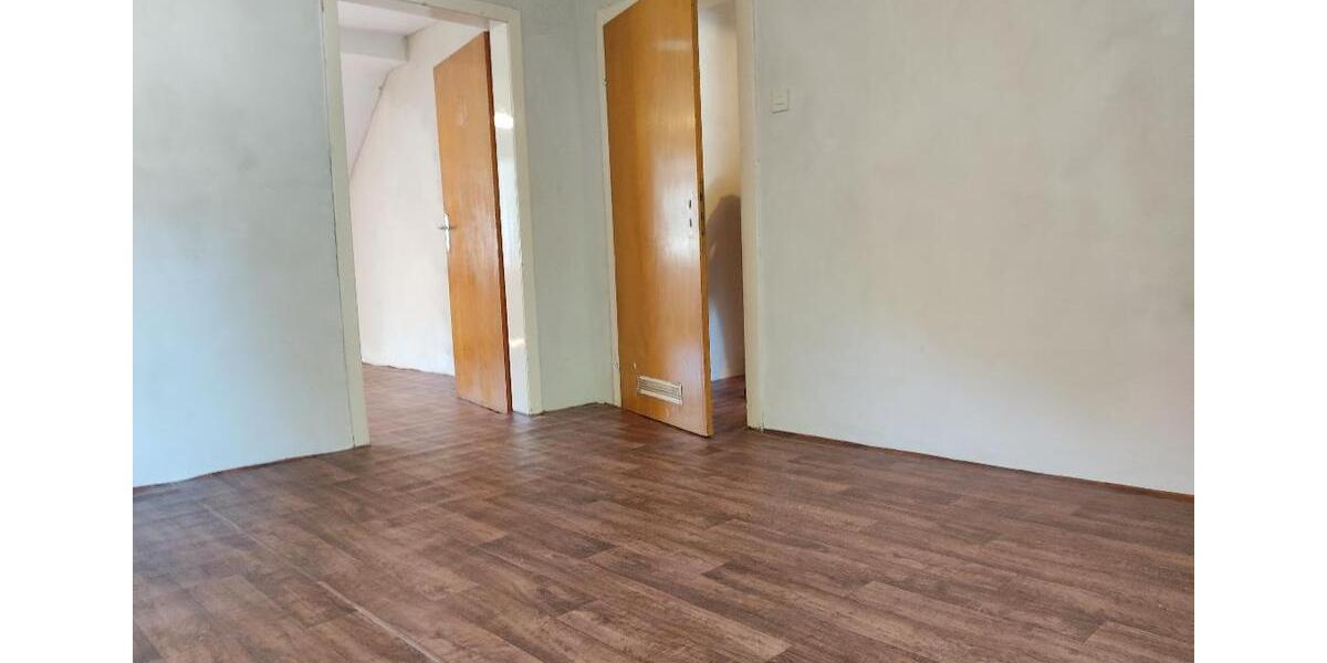Dachgeschoßwohnung Gelsenkirchen Rotthausen - 2.5 Zimmer, 57 m&sup2;, 399&euro; | Angebot:25995515