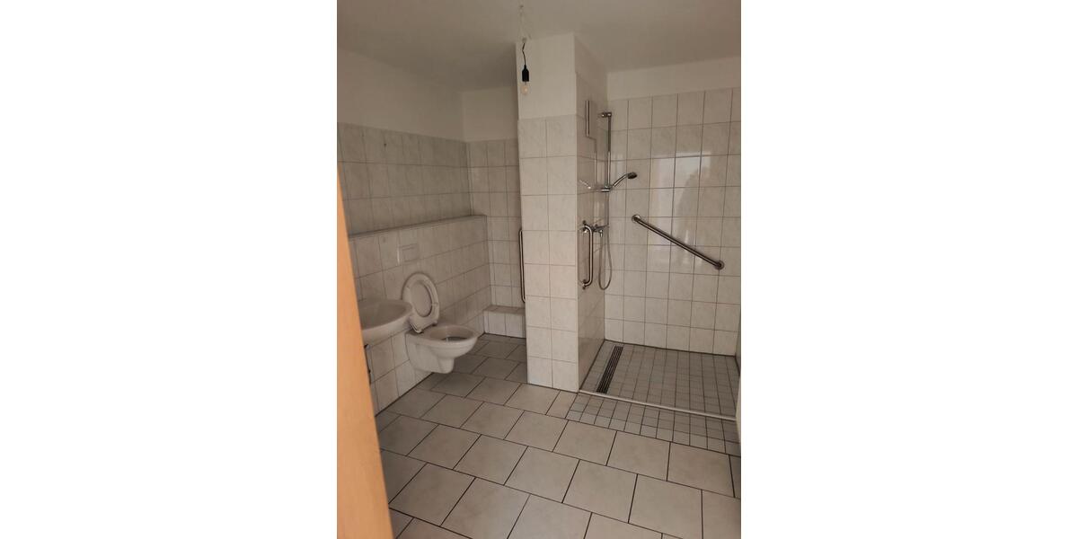 Dachgeschoßwohnung Duisburg Beeck - 2 Zimmer, 53 m&sup2;, 400&euro; | Angebot:27583817