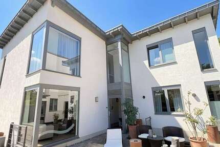 Haus Neuss Allerheiligen - 12 Zimmer, 370 m&sup2;, 1.347.000&euro; | Angebot:27514004