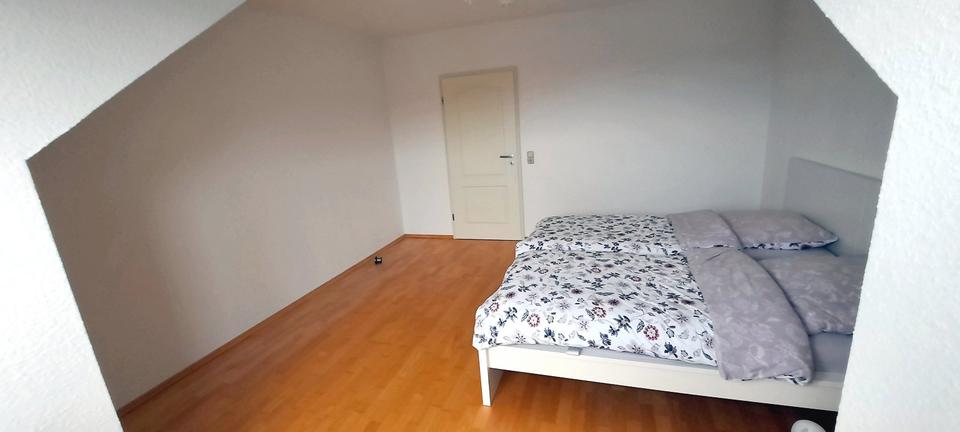 Etagenwohnung Solingen Burg - 3 Zimmer, 81 m&sup2;, 728&euro; | Angebot:27553994
