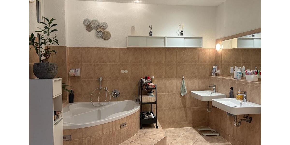 Etagenwohnung Wuppertal Gemarkung Langerfeld - 4 Zimmer, 115 m&sup2;, 279.000&euro; | Angebot:25286231