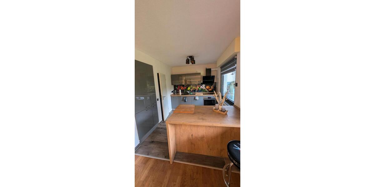 Etagenwohnung Solingen Höhscheid - 3 Zimmer, 84 m&sup2;, 285.000&euro; | Angebot:27197378