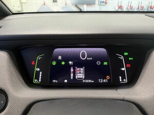 Honda Jazz Hybrid 1.5 e CVT Crosstar+LED+BT+Klimaauto+ 12.235 km 22.450 &euro; Meerbusch 40667