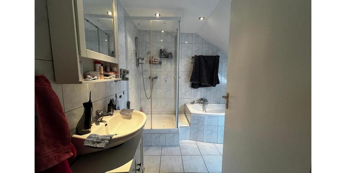 Dachgeschoßwohnung Wuppertal Barmen - 3 Zimmer, 85 m&sup2;, 690&euro; | Angebot:25887336