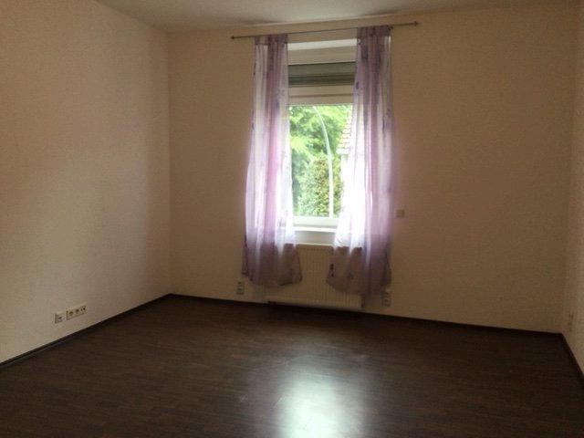 Etagenwohnung Velbert Velbert-Mitte - 3 Zimmer, 100 m&sup2;, 800&euro; | Angebot:26476732