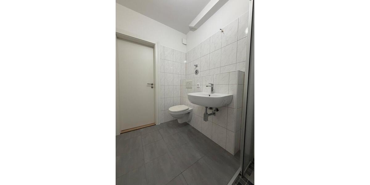 Erdgeschoßwohnung Duisburg Mittelmeiderich - 1 Zimmer, 50 m&sup2;, 700&euro; | Angebot:25986183