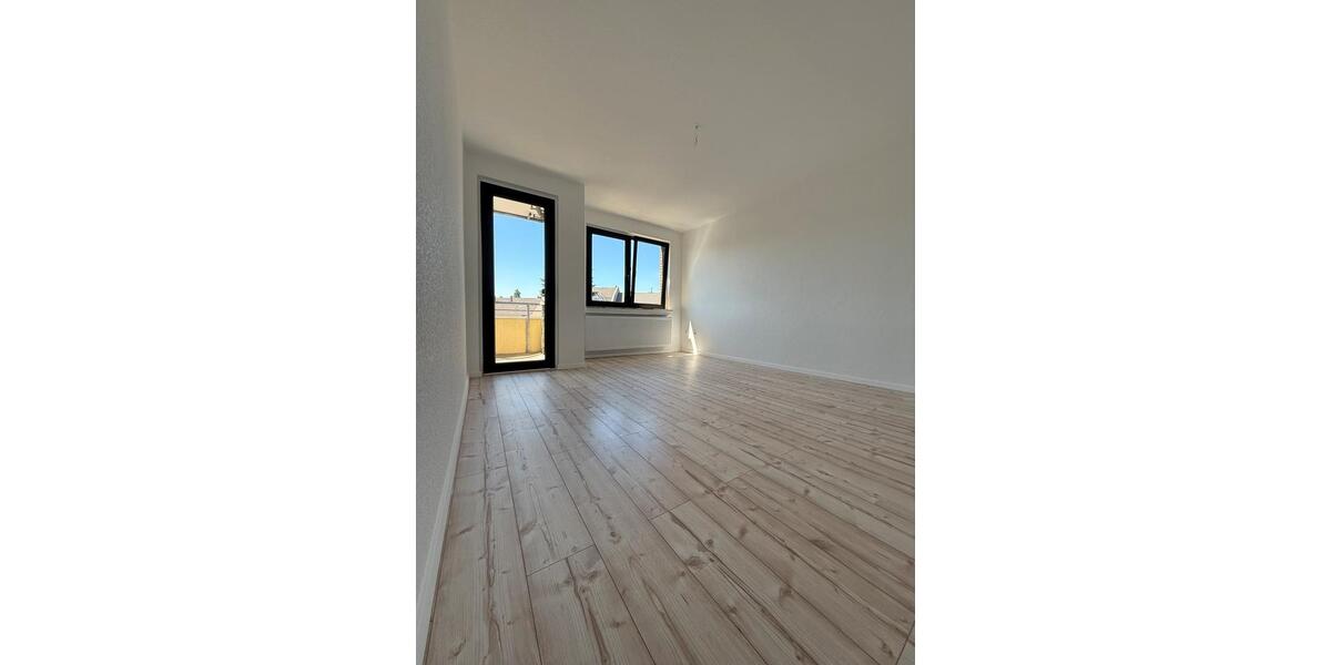 Etagenwohnung Duisburg Mittelmeiderich - 2 Zimmer, 72 m&sup2;, 880&euro; | Angebot:27565931