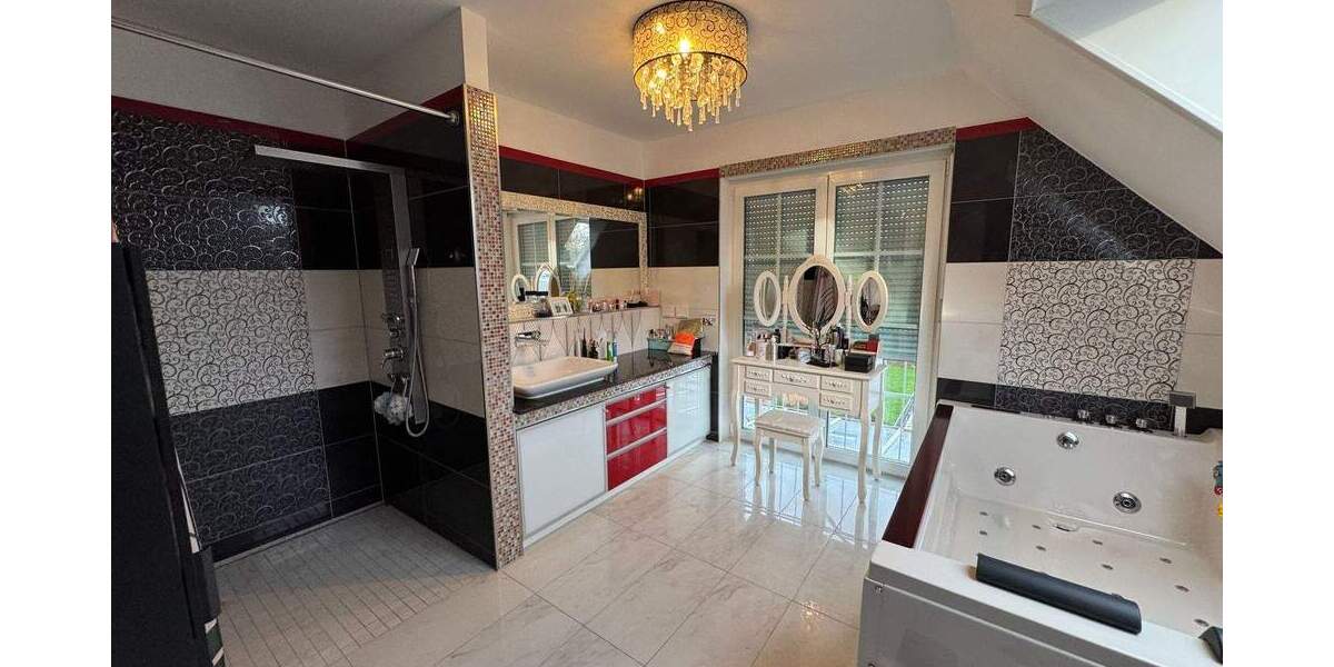 Einfamilienhaus Düsseldorf Gerresheim - 6 Zimmer, 157 m&sup2;, 1.280.000&euro; | Angebot:26794703