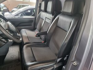 Opel Vivaro -e Edition AHK NAVI APPLE CARPLAY ANDROID A 64.279 km 16.450 &euro; HAAN 42781