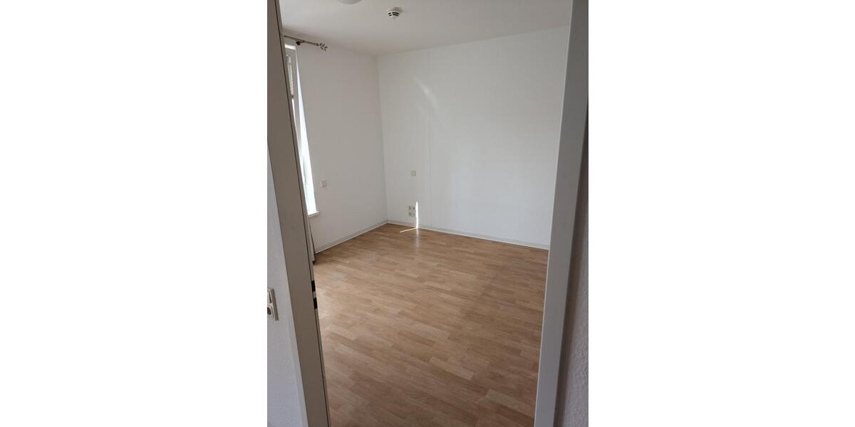 Dachgeschoßwohnung Solingen Mitte - 2 Zimmer, 49 m&sup2;, 836&euro; | Angebot:25541366